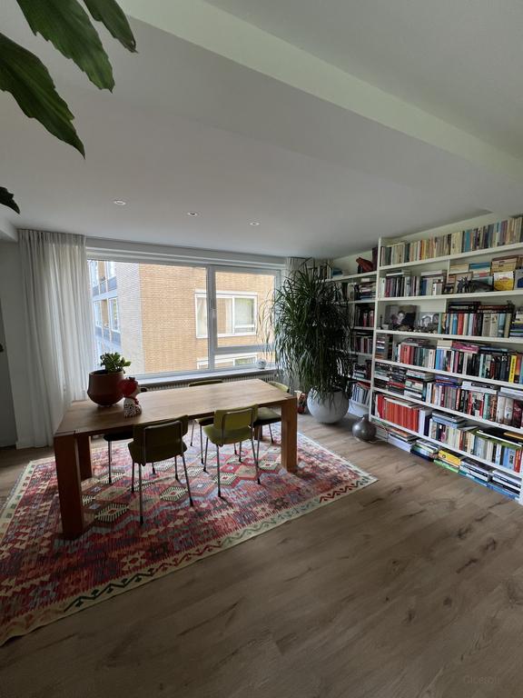 Gemeubileerd appartement met balkons - Afbeelding 5