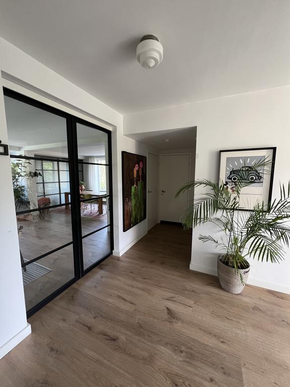 Gemeubileerd appartement met balkons - Afbeelding 9