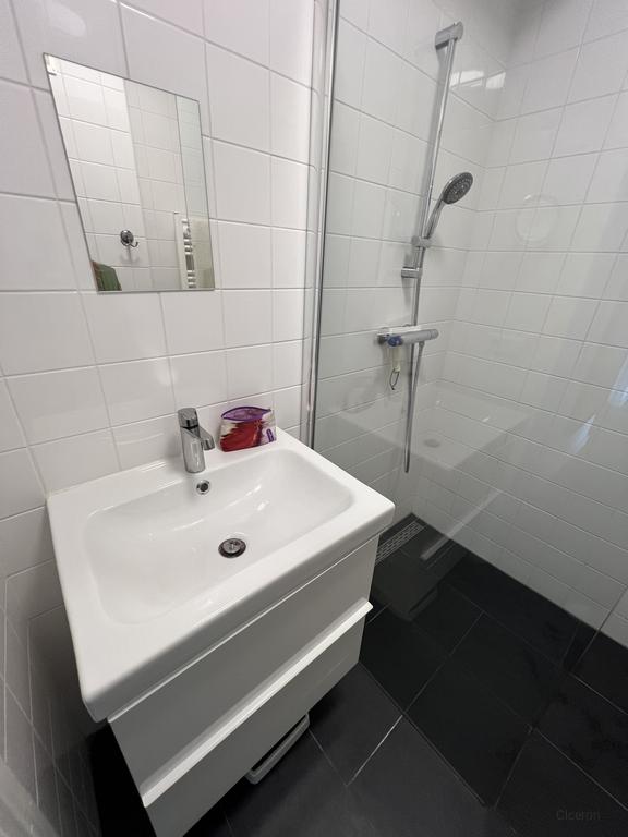 Gemeubileerd appartement met balkons - Afbeelding 19