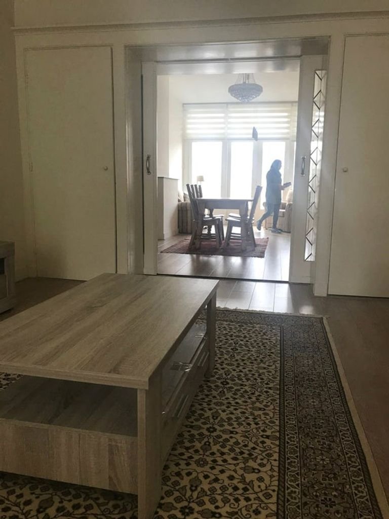 Gemeubileerd 2-kamerappartement met balkon - Afbeelding 3