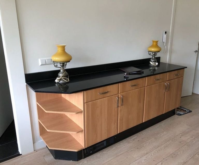 Gemeubileerd 2-kamerappartement met balkon - Afbeelding 8