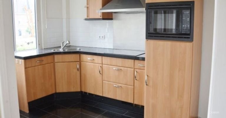 Gemeubileerd 2-kamerappartement met balkon - Afbeelding 9