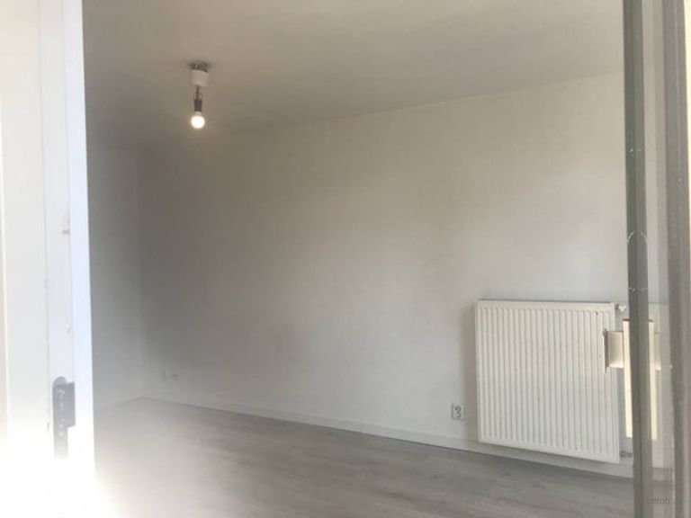 Bright student room in the heart of Gouda - Image 6