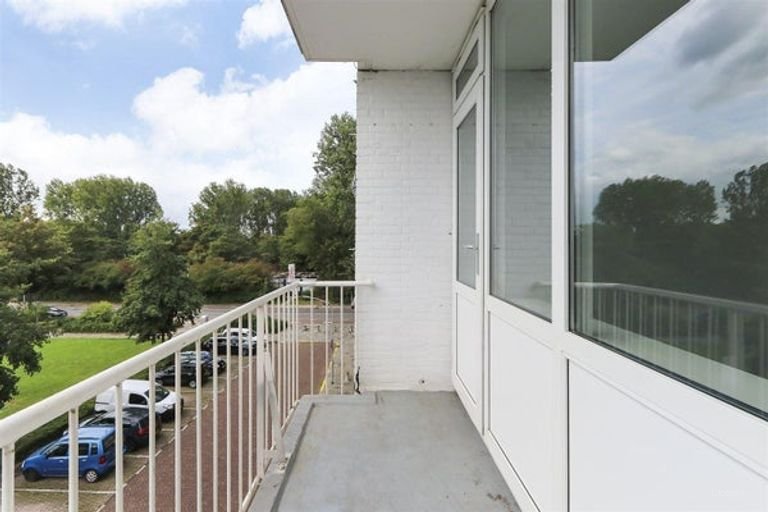 4-kamer appartement met balkon op zuid - Afbeelding 10