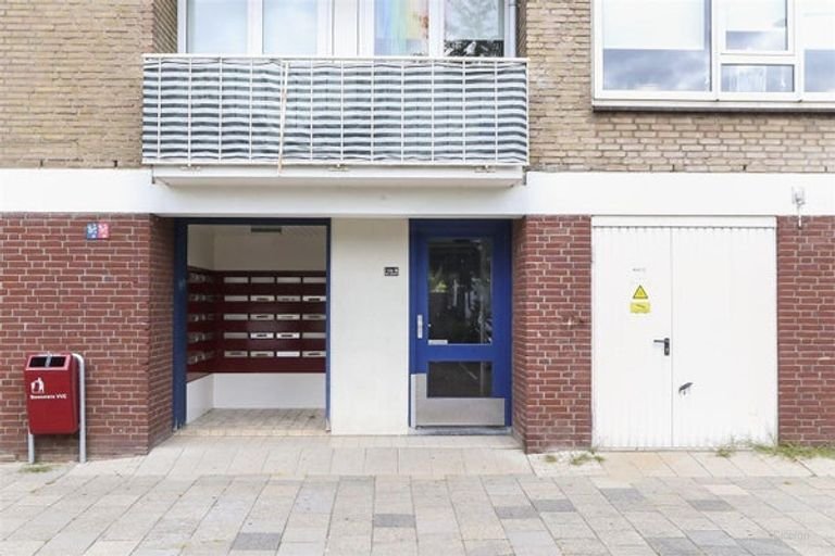 4-kamer appartement met balkon op zuid - Afbeelding 3