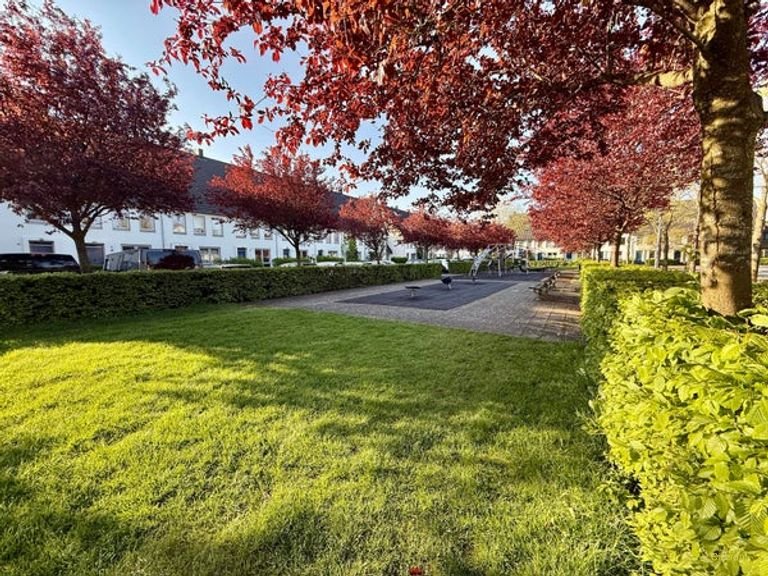 130 m2 Townhouse with Garden - Image 14