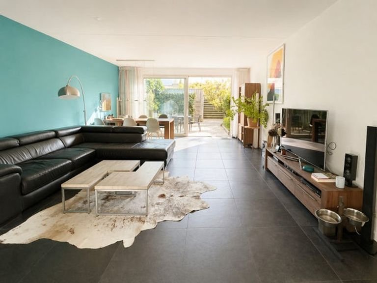 130 m2 Townhouse with Garden - Image 3