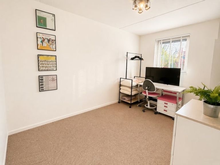 130 m2 Townhouse with Garden - Image 9
