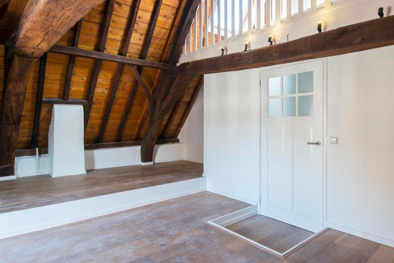 Licht appartement met dakterras aan de gracht - Afbeelding 22