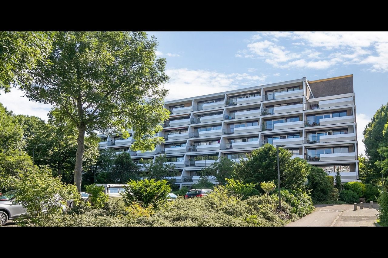 2-room apartment with balcony in Leiden - Image 8
