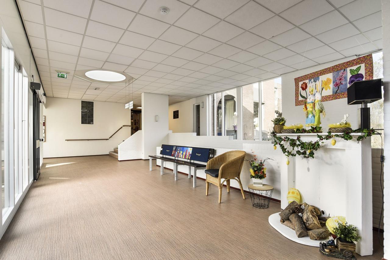 55+ Apartment with Balcony in Besoyen - Image 6