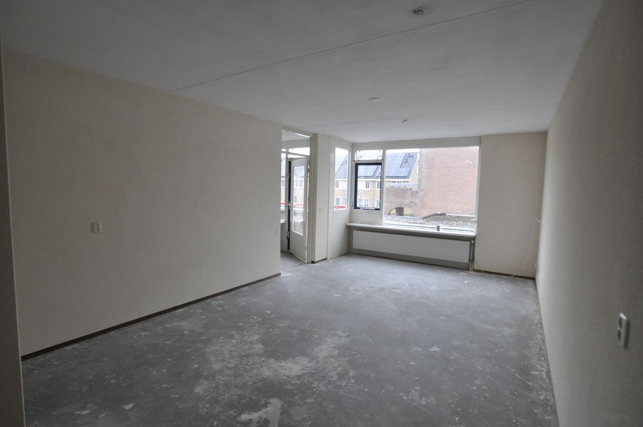 Senior Apartment with Balcony in Waalwijk - Image 8