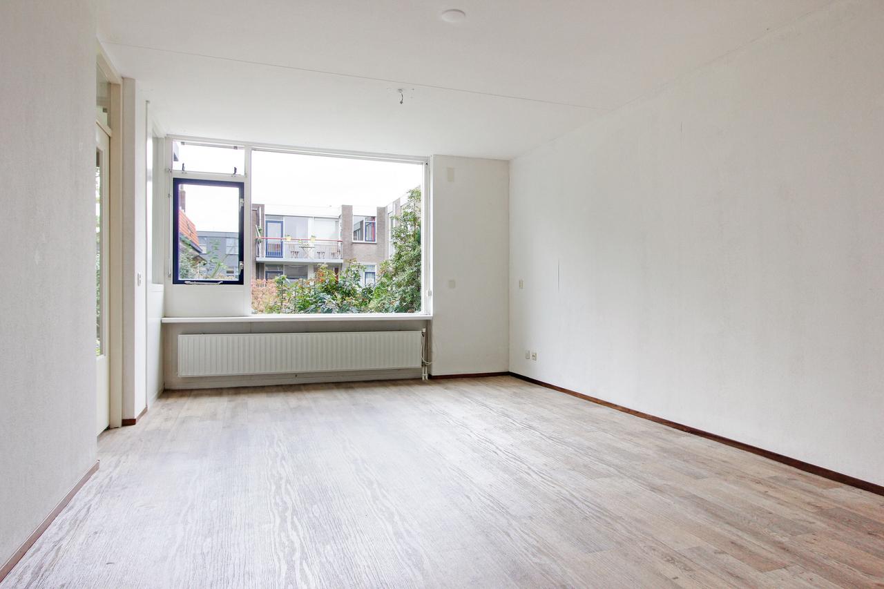 Senior Apartment with Balcony in Waalwijk - Image 13