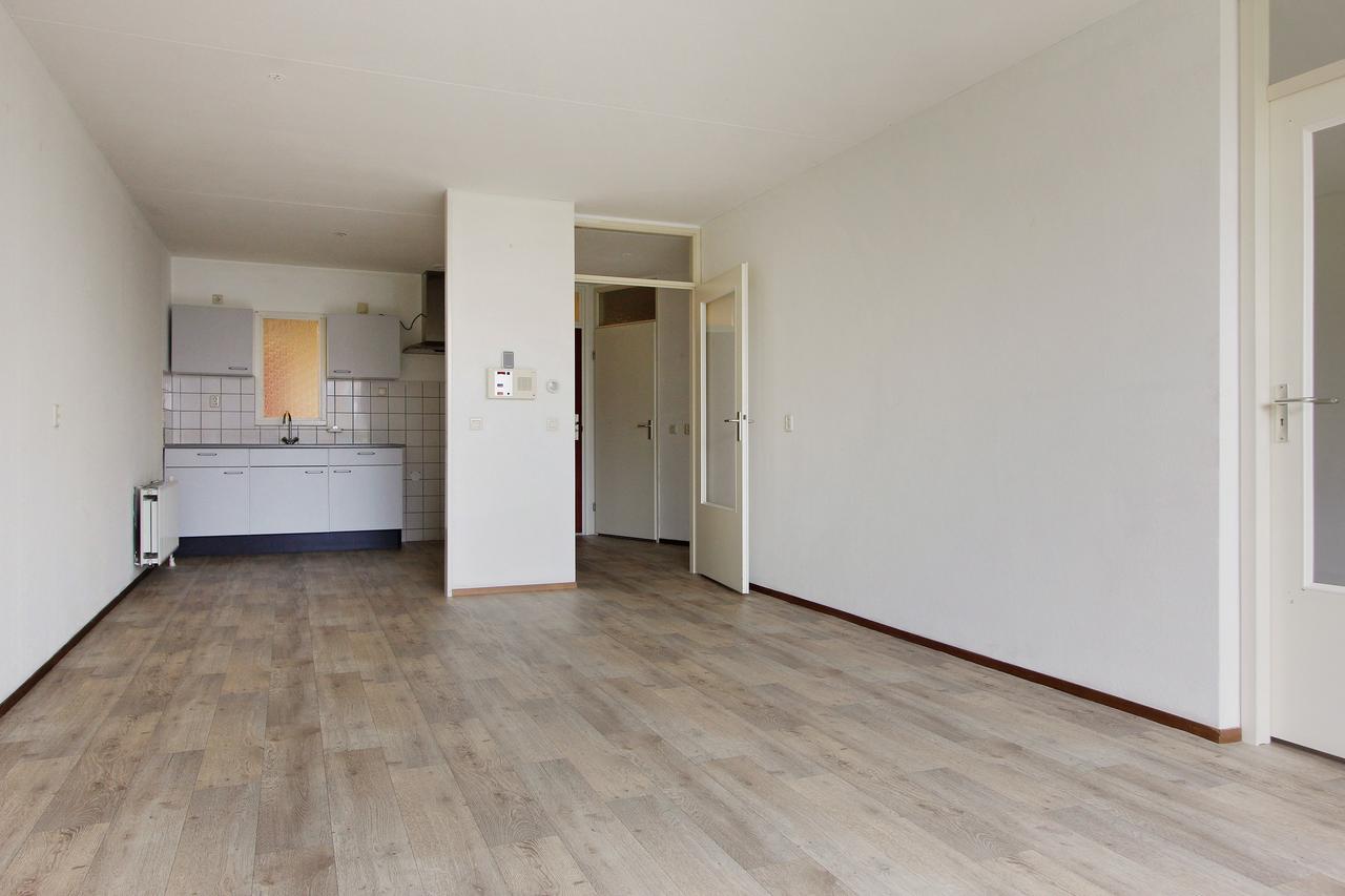 Senior Apartment with Balcony in Waalwijk - Image 14