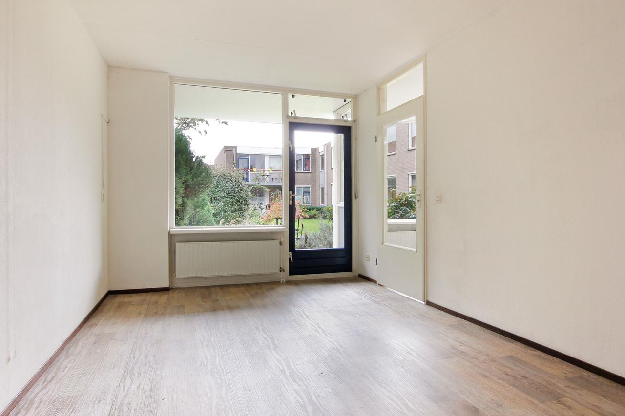 Senior Apartment with Balcony in Waalwijk - Image 14