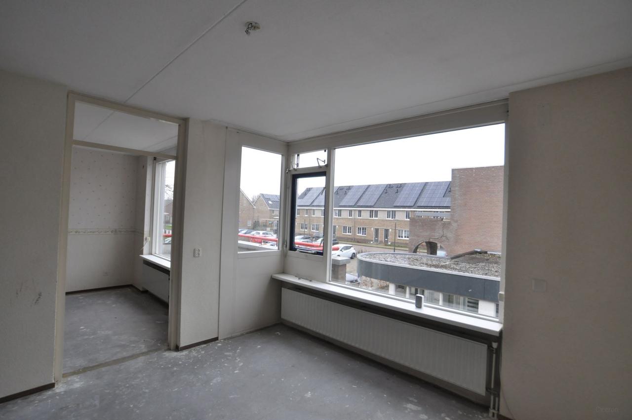 55+ Apartment with Balcony in Besoyen - Image 10