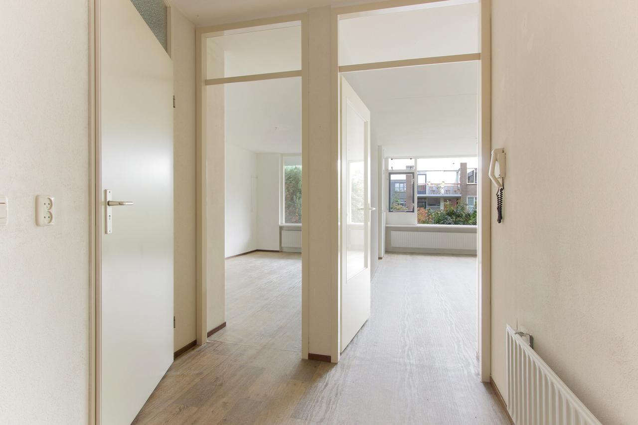 55+ Apartment with Balcony in Besoyen - Image 11