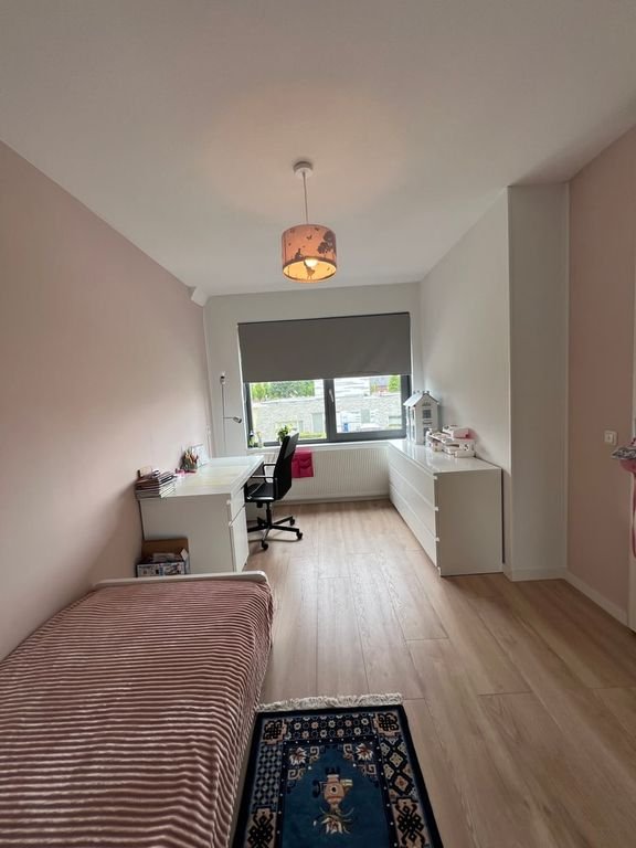 Furnished 5-bedroom house - Image 12