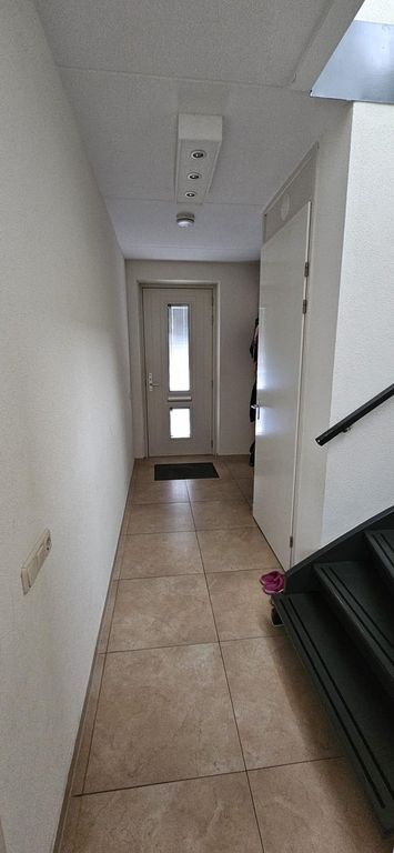 Family Home with 3 Bedrooms in Getfert - Image 4