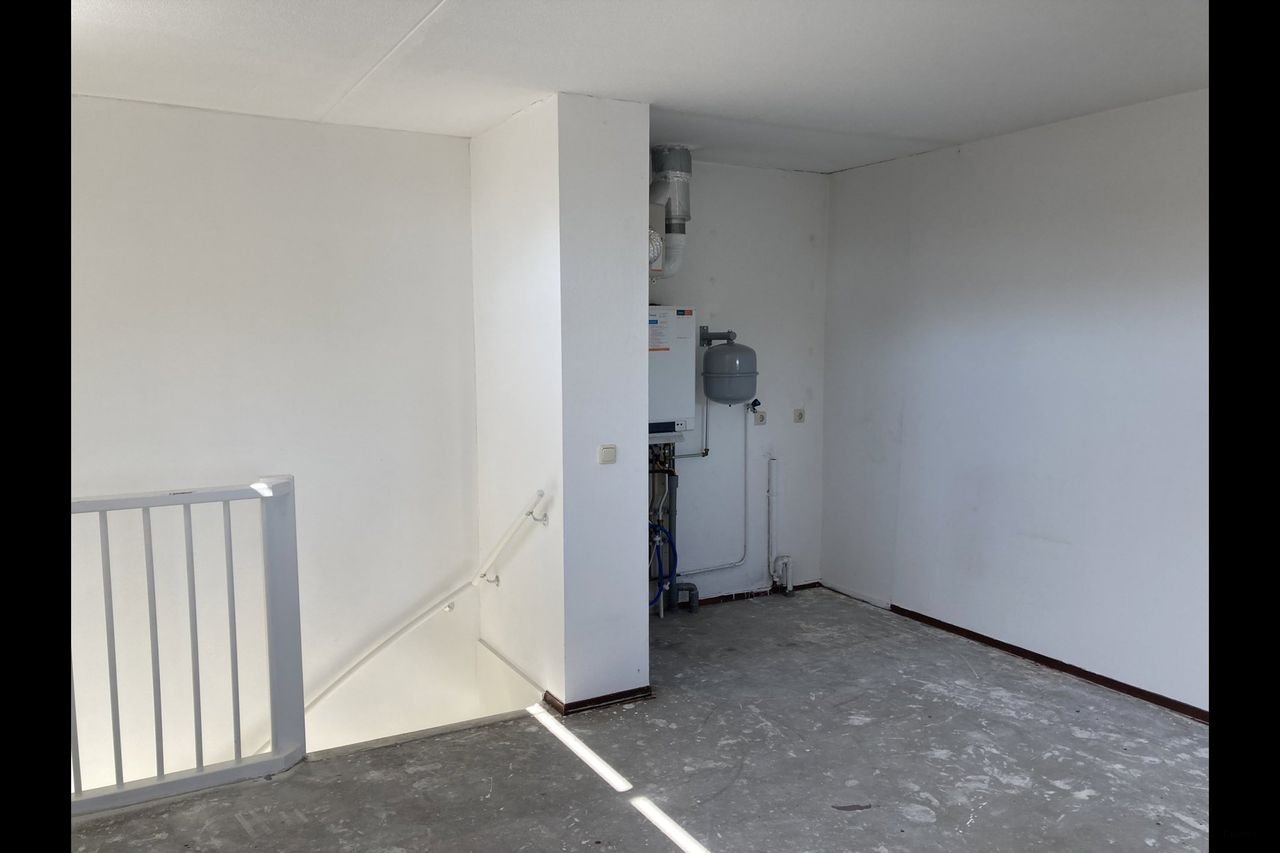 Terraced House with Roof Terrace in Almere - Image 13