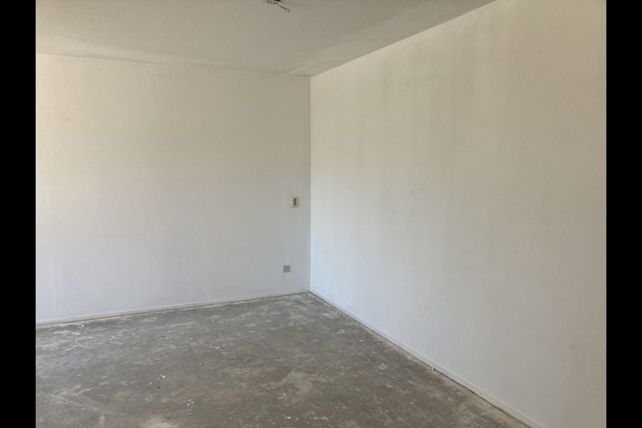 Terraced House with Roof Terrace in Almere - Image 5