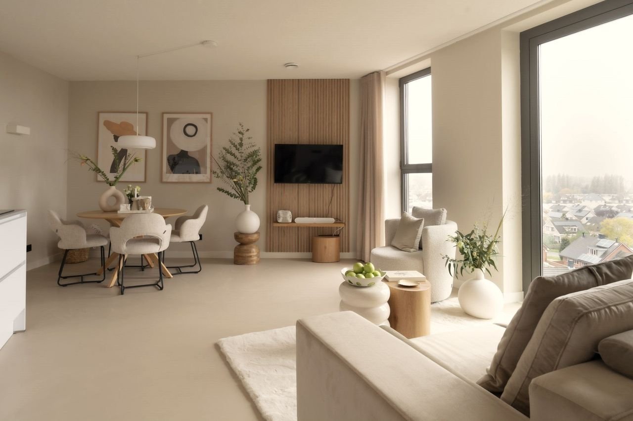 Gemeubileerd 3-kamerappartement met balkon - Afbeelding 1