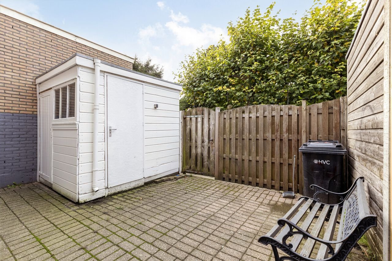 Family home with garden in Zaandam - Image 22