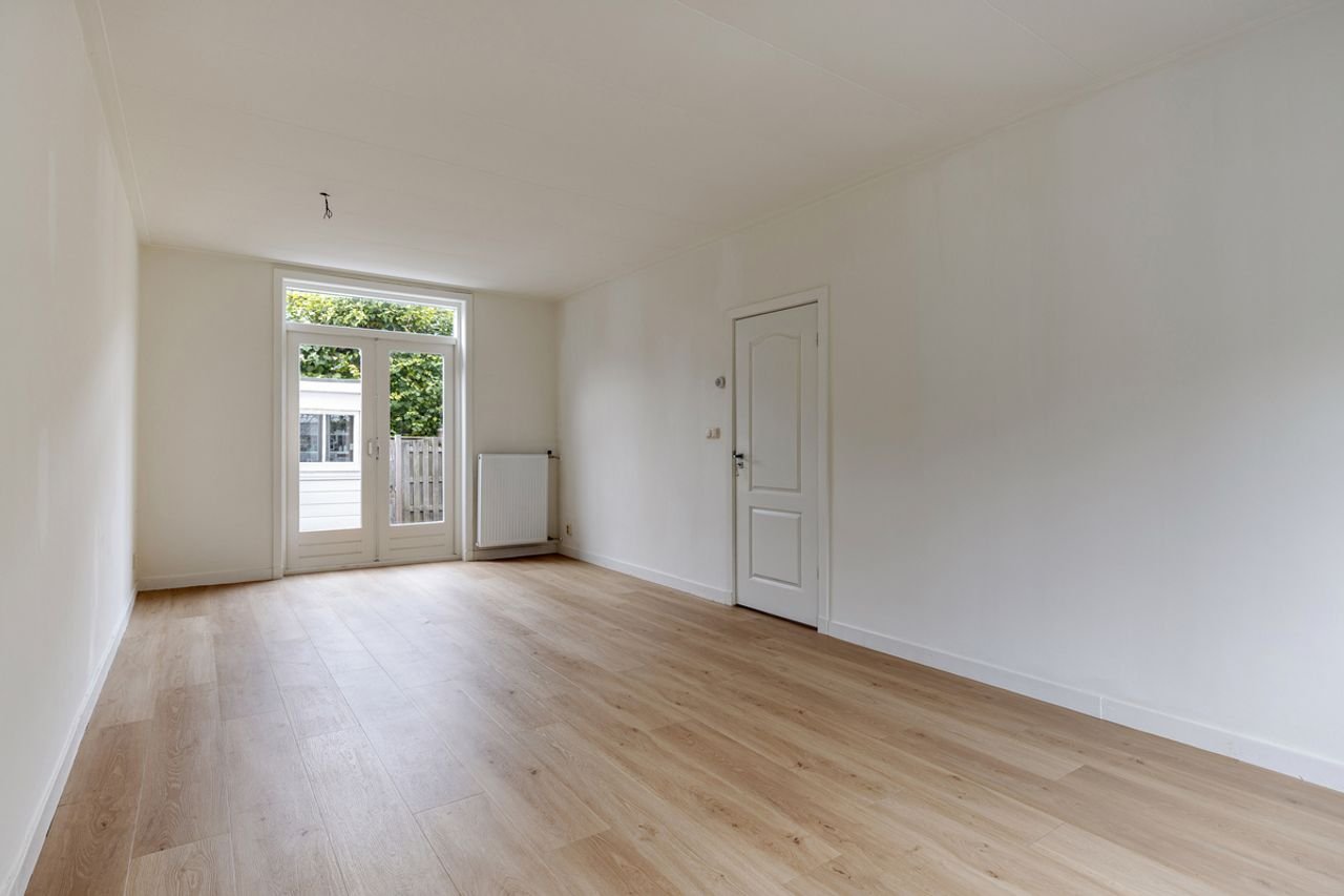 Family home with garden in Zaandam - Image 5