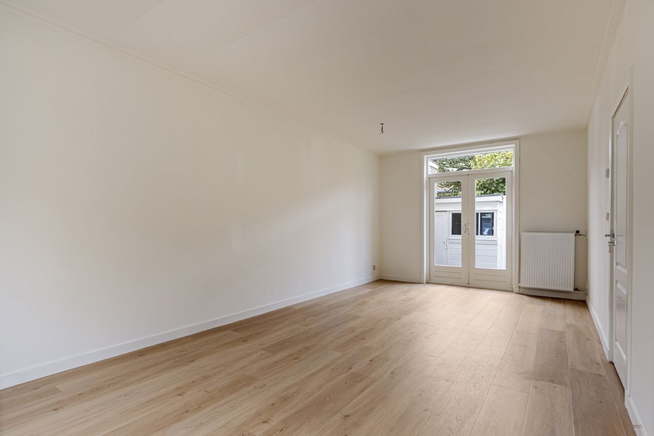 Family home with garden in Zaandam - Image 4