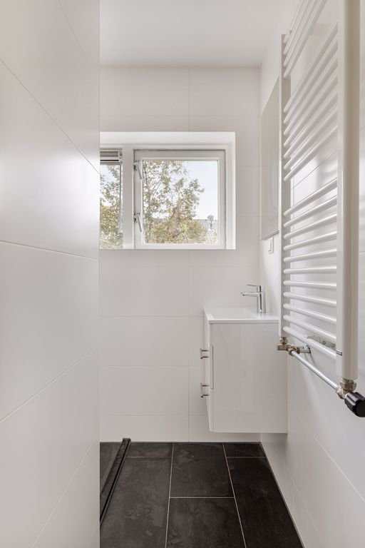 Family home with garden in Zaandam - Image 16