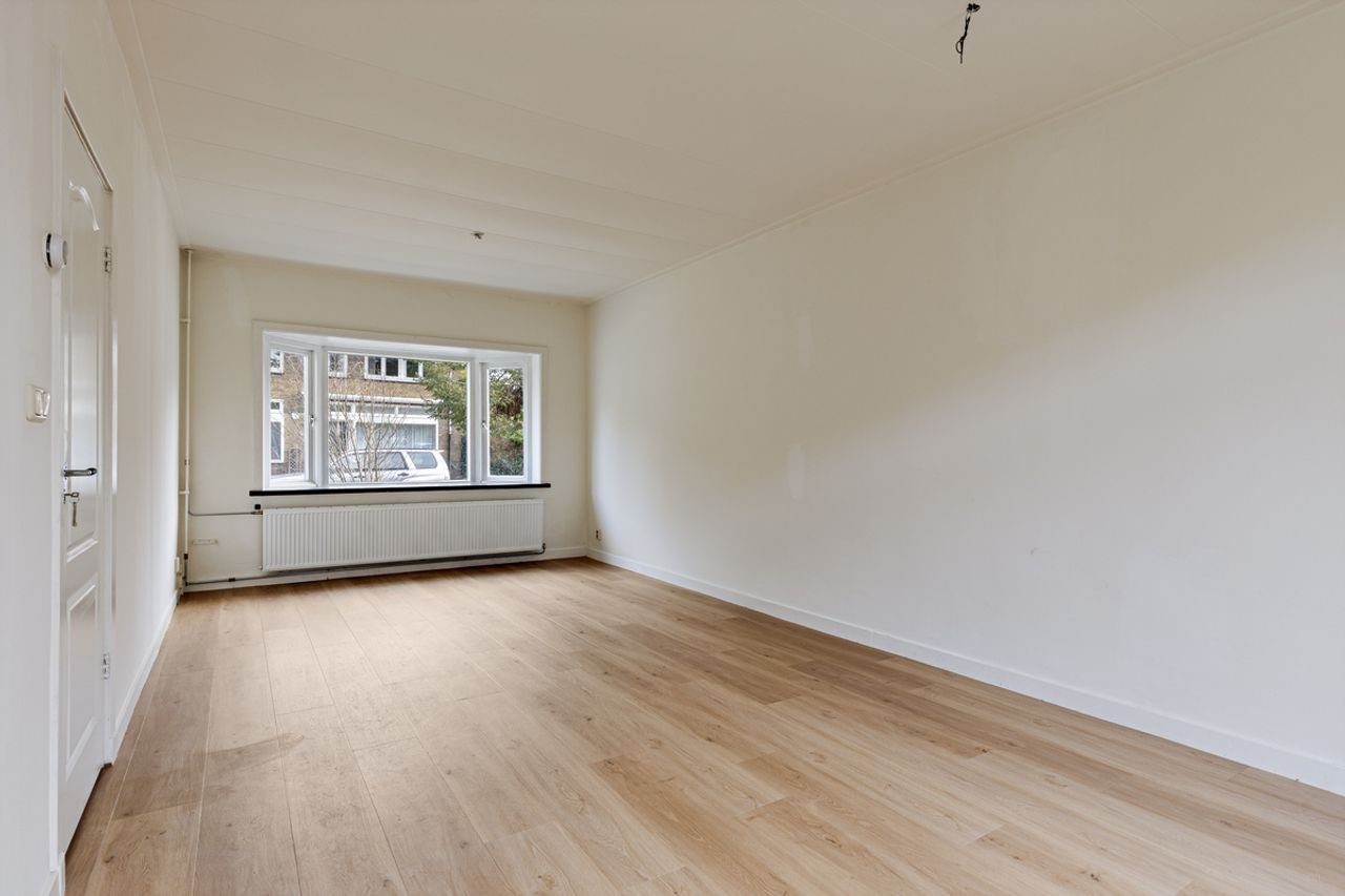 Family home with garden in Zaandam - Image 7