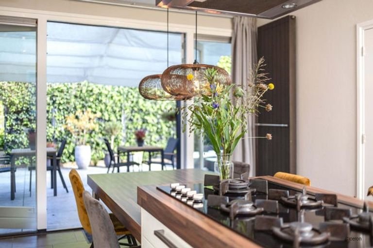 Vrijstaand wonen met 4 badkamers - Afbeelding 4