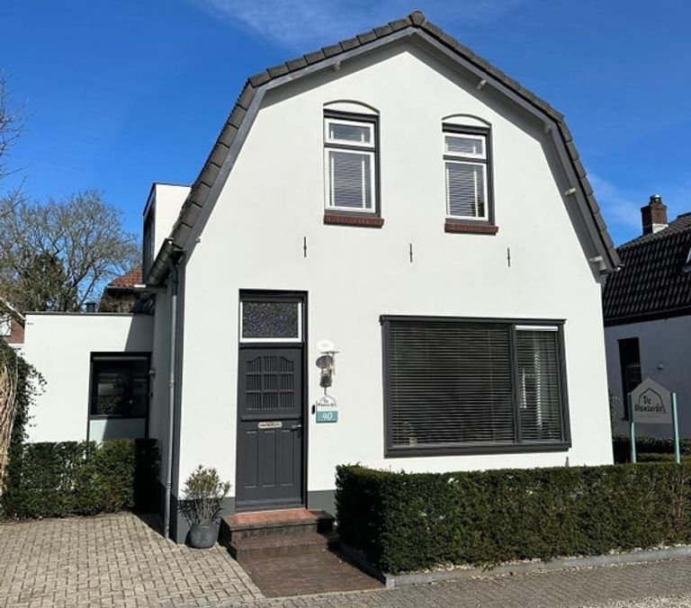 Vrijstaand wonen met 4 badkamers - Afbeelding 1