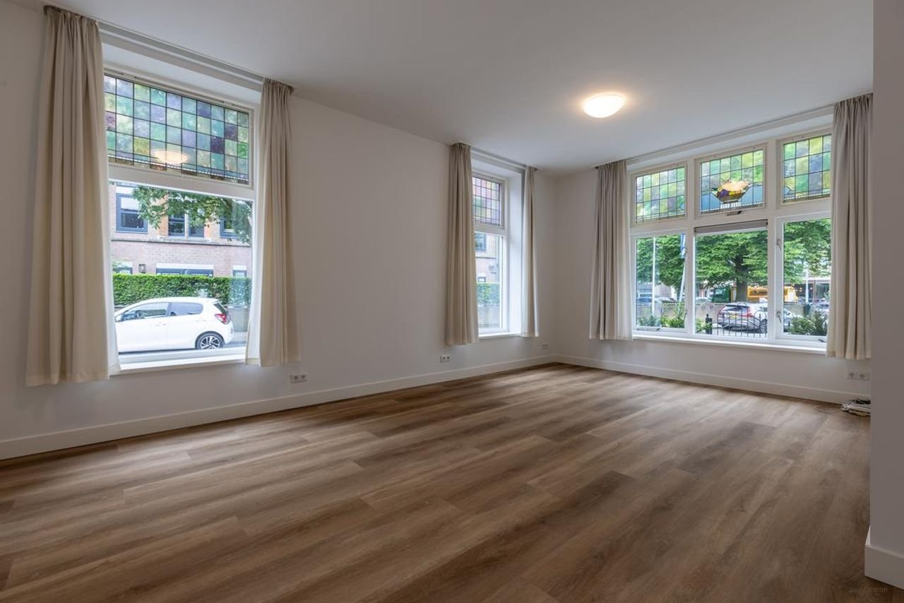 Renovated corner house with garden in Bussum - Image 3
