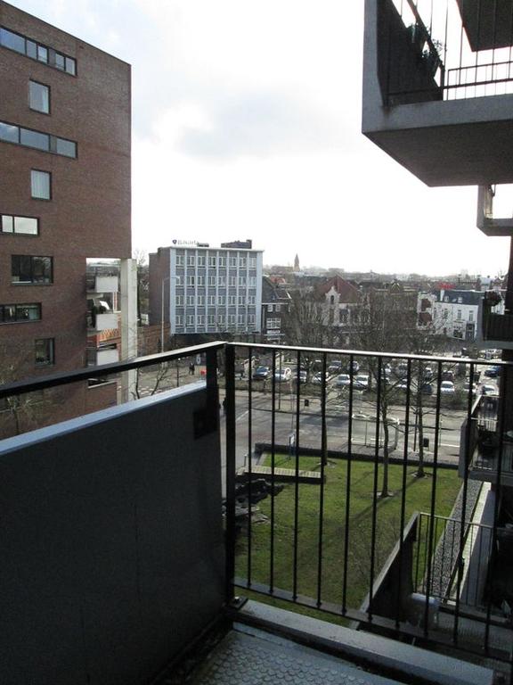 Gemeubileerd hoekappartement met terras - Afbeelding 14