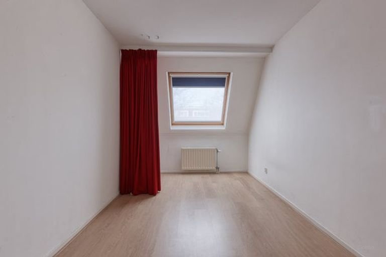 Eengezinswoning met tuin en 4 slaapkamers - Afbeelding 19