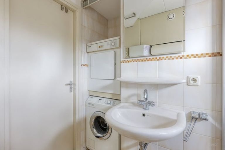 Eengezinswoning met tuin en 4 slaapkamers - Afbeelding 25