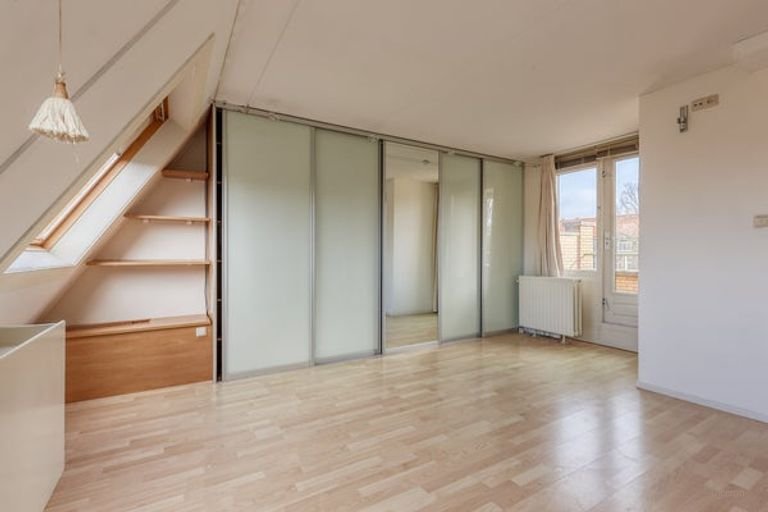 Eengezinswoning met tuin en 4 slaapkamers - Afbeelding 22