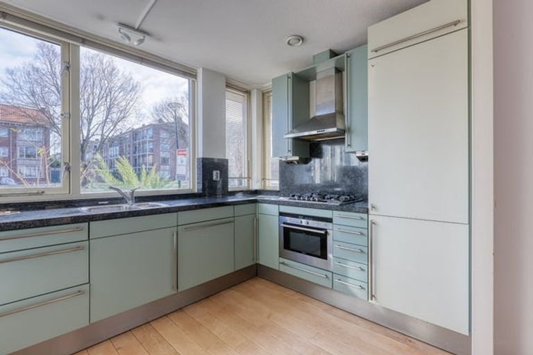 Eengezinswoning met tuin en 4 slaapkamers - Afbeelding 8