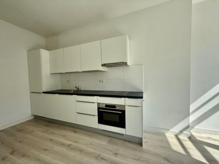 2-slaapkamerappartement met balkon - Afbeelding 2