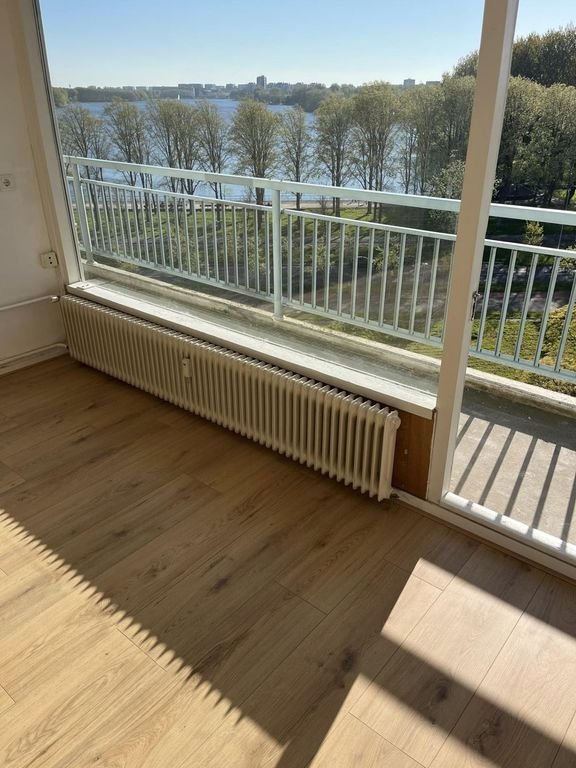 Licht 4-kamerappartement met balkon - Afbeelding 11