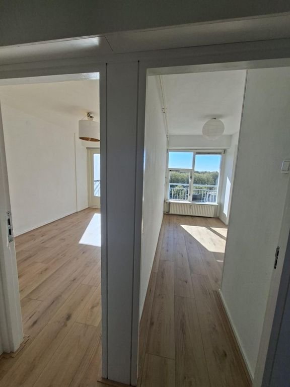 Licht 4-kamerappartement met balkon - Afbeelding 16