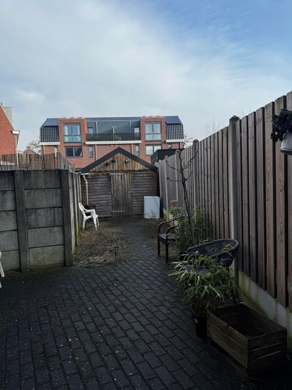 Apartment with garden near Zwolle city center - Image 9