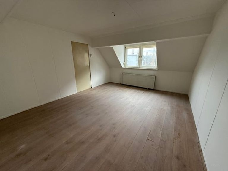 Jaren '30 bovenwoning met 3 slaapkamers in Valkenburg - Afbeelding 9