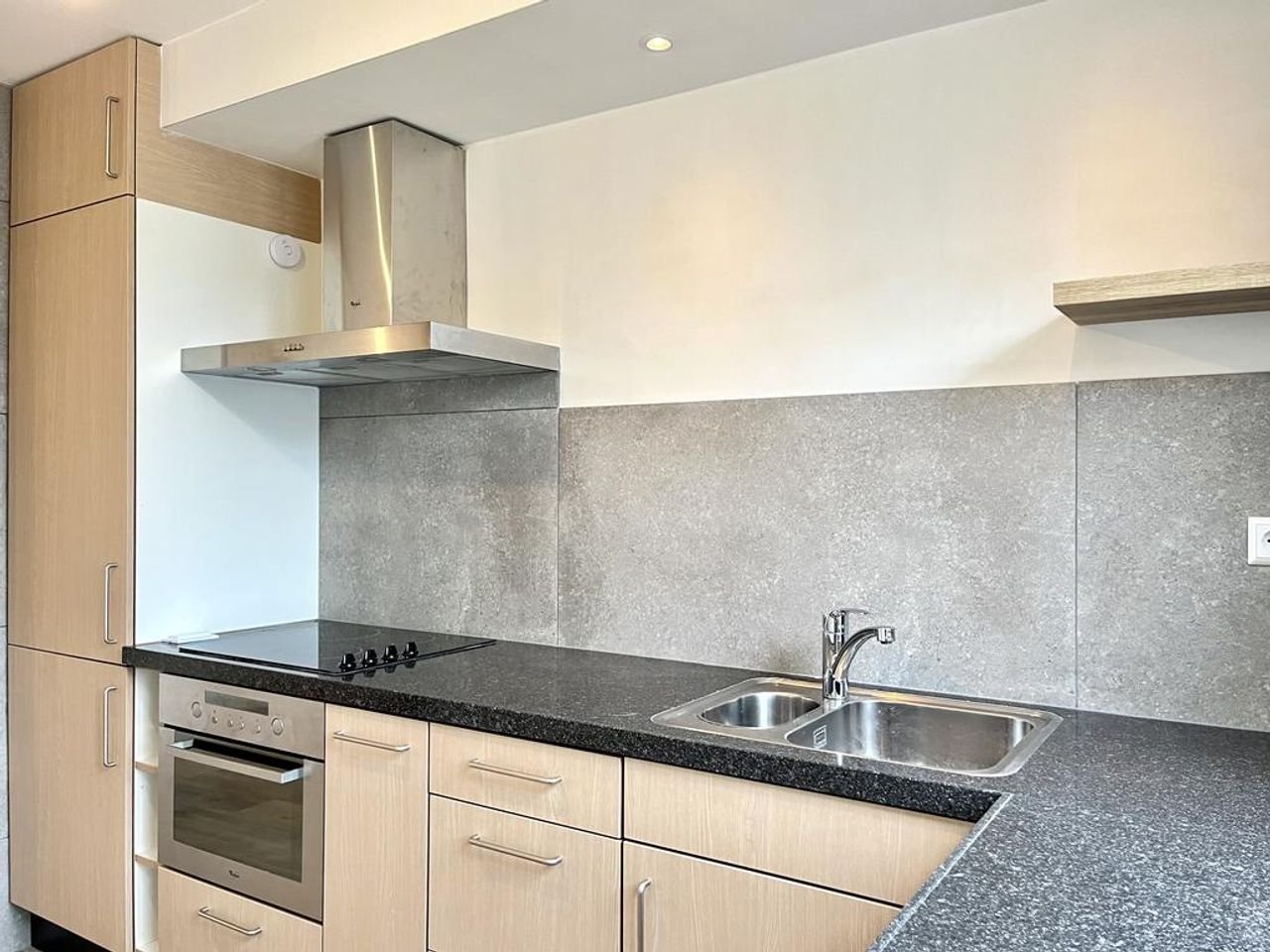 Hoekwoning met tuin aan vaarwater - Afbeelding 7