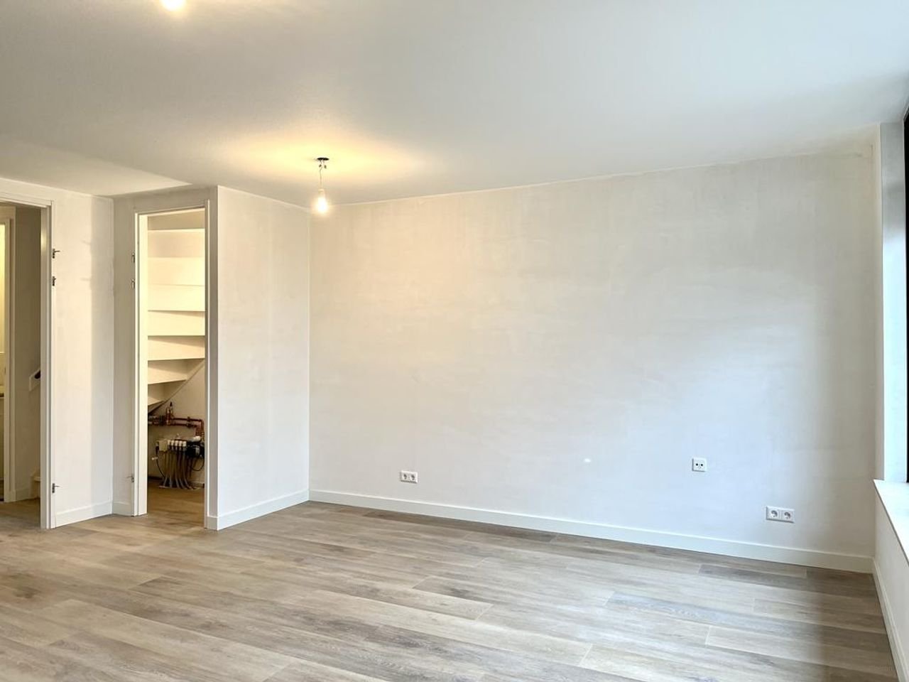 Hoekwoning met tuin aan vaarwater - Afbeelding 3