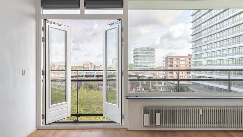 Licht 2-kamerappartement met lift - Afbeelding 3