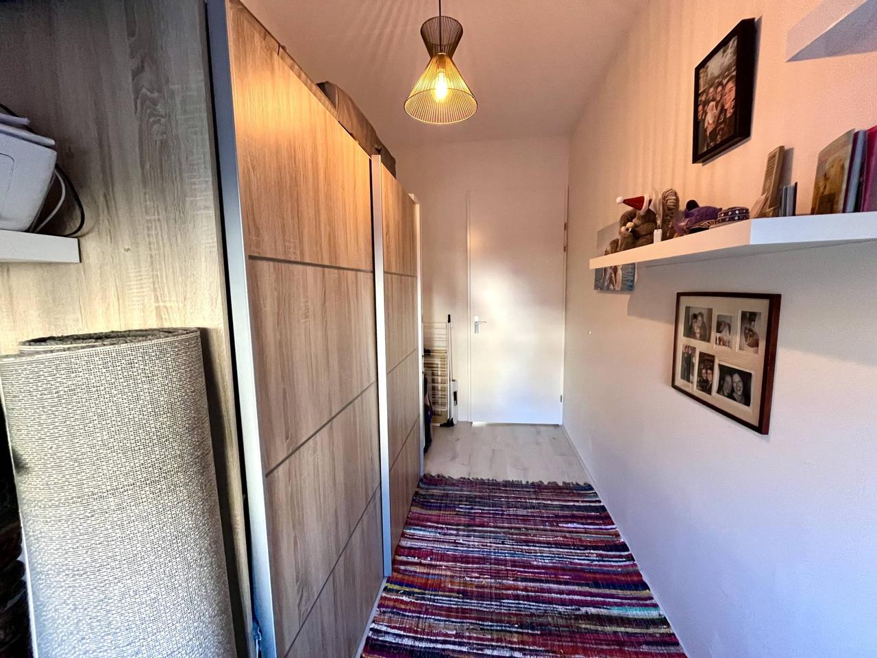 New 2-bedroom apartment with terrace - Image 7
