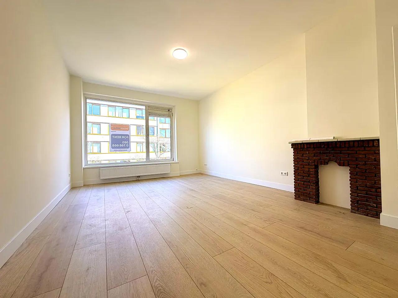 89 m² appartement met balkon in Bezuidenhout - Afbeelding 1