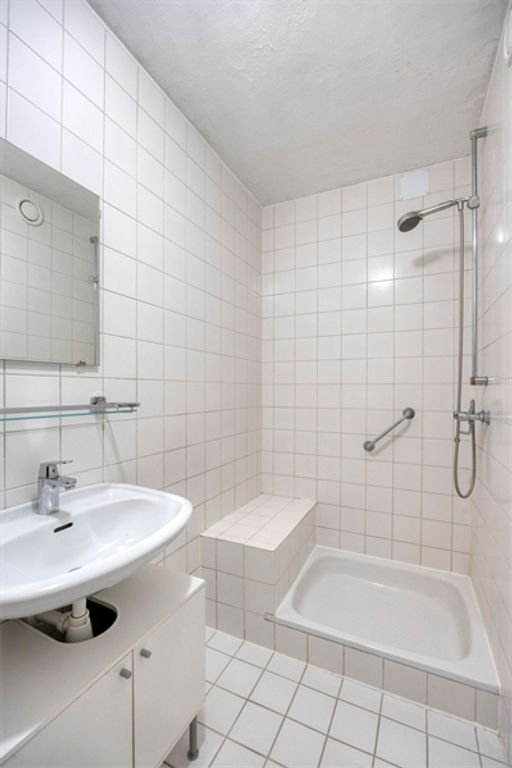 100 m² apartment with 2 balconies in city center - Image 3